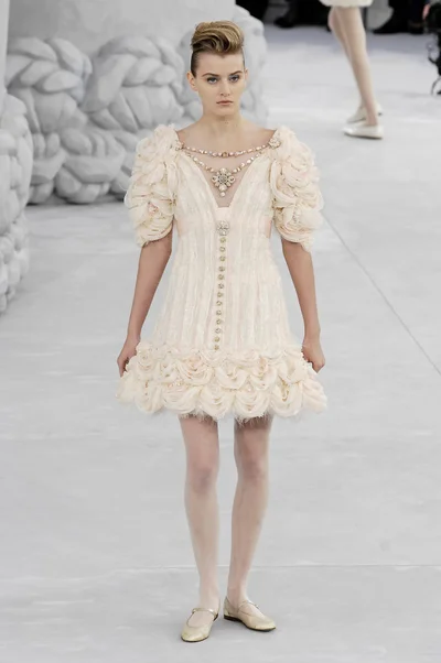 Look 43